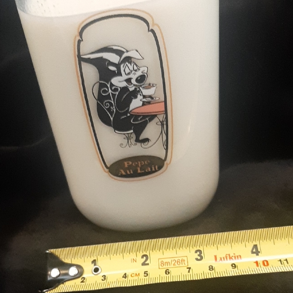 Pepe Au Lait🦨Penelope Au Lait🦨 VINTAGE 1999 Milk Bottle - Picture 5 of 6